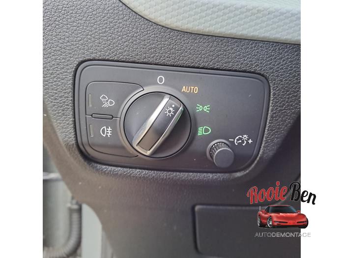 Audi Q2 1.5 35 TFSI 16V Sloopvoertuig (2019, Grijs)