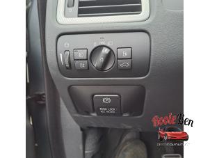 Volvo V70 1.6 T4 16V Sloopvoertuig (2013, Grijs)