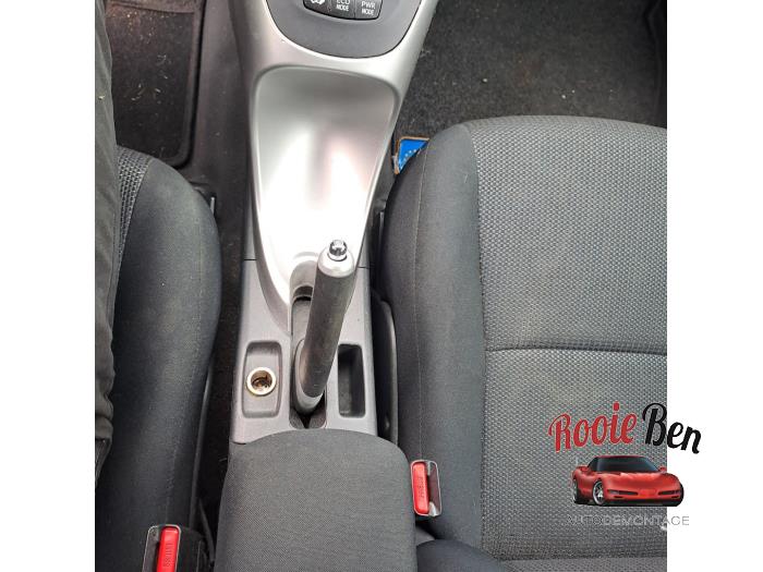 Toyota Auris 1.8 16V HSD Full Hybrid Schadevoertuig (2011, Grijs)