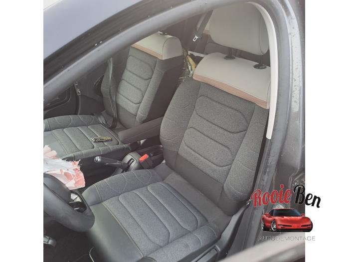 Citroen C3 1.2 Vti 12V PureTech Schadevoertuig (2024, Grijs)