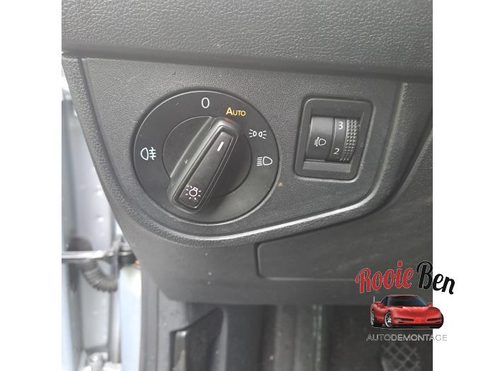 Volkswagen Polo VI 1.0 MPi 12V Schadevoertuig (2019, Grijs)