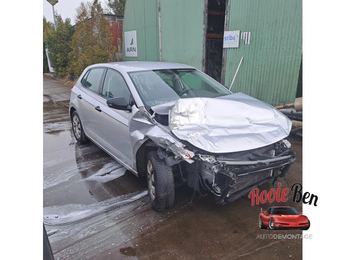 Volkswagen Polo VI 1.0 MPi 12V Schadevoertuig (2019, Grijs)
