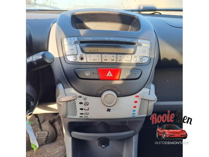 Toyota Aygo 1.0 12V VVT-i Sloopvoertuig (2010, Zwart)