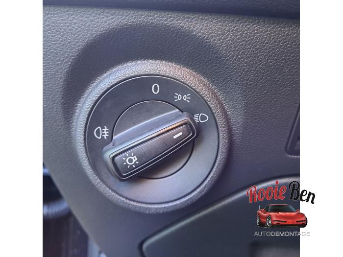 Seat Leon 1.0 TSI 12V Sloopvoertuig (2016, Zwart)