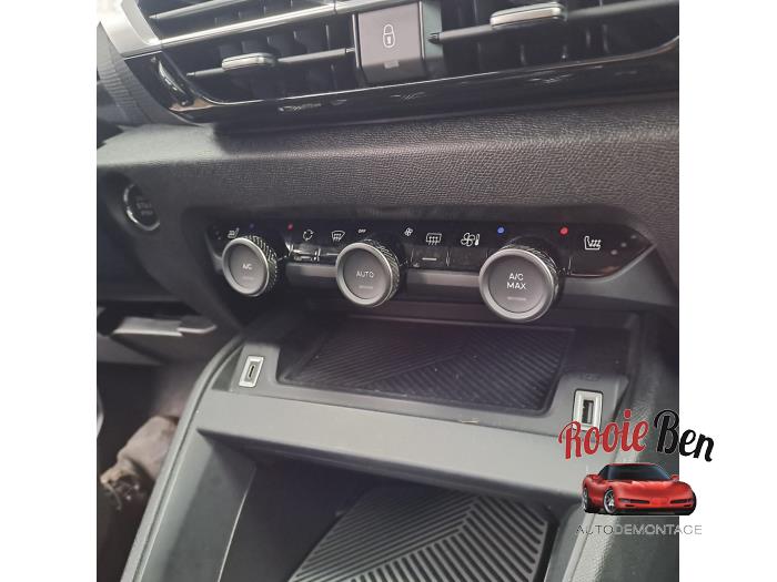 Citroen C4 Berline ë-C4 50 kWh Sloopvoertuig (2023, Grijs)