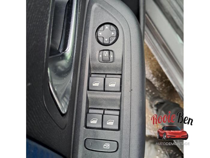 Citroen C4 Berline ë-C4 50 kWh Sloopvoertuig (2023, Grijs)