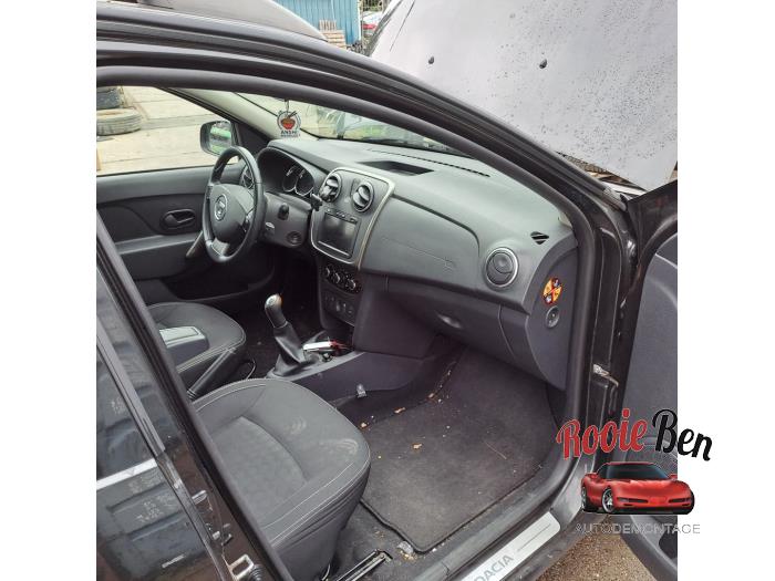 Dacia Logan MCV II/III/Sandero Wagon 0.9 TCE 12V Schadevoertuig (2014, Zwart)