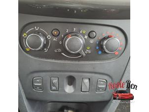 Dacia Logan MCV II/III/Sandero Wagon 0.9 TCE 12V Schadevoertuig (2014, Zwart)