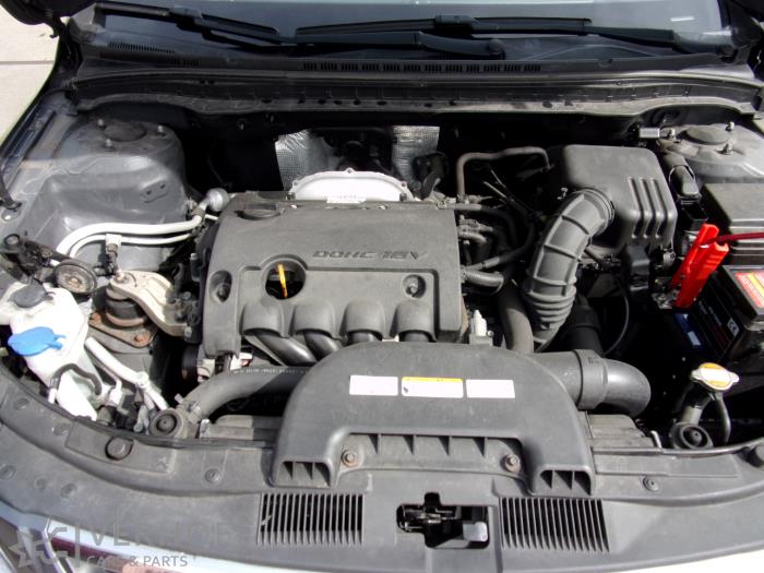 Hyundai i30 Crosswagon 1.6 CVVT 16V Sloopvoertuig (2009, Grijs)