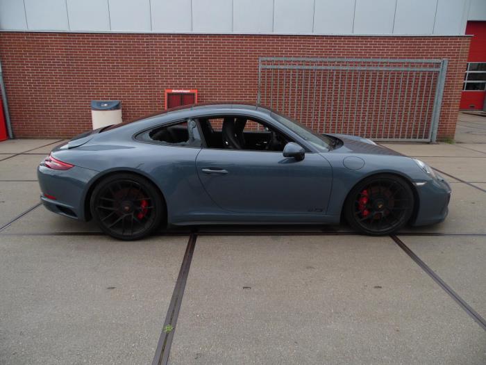 Porsche 911 3.0 24V Carrera GTS Sloopvoertuig (2018, Grijs)