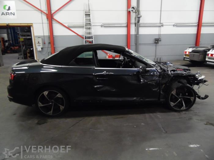 Audi A5 Cabrio 2.0 TFSI Mild Hybrid 16V Quattro Sloopvoertuig (2018, Grijs)
