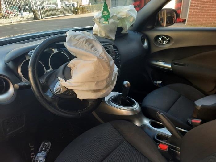 Nissan Juke 1.6 16V Sloopvoertuig (2011, Grijs)