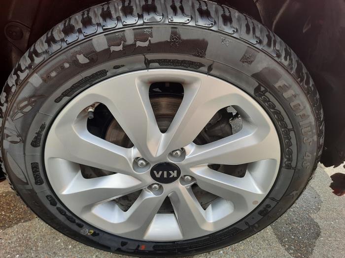 Kia Rio III 1.2 CVVT 16V Sloopvoertuig (2016, Rood)