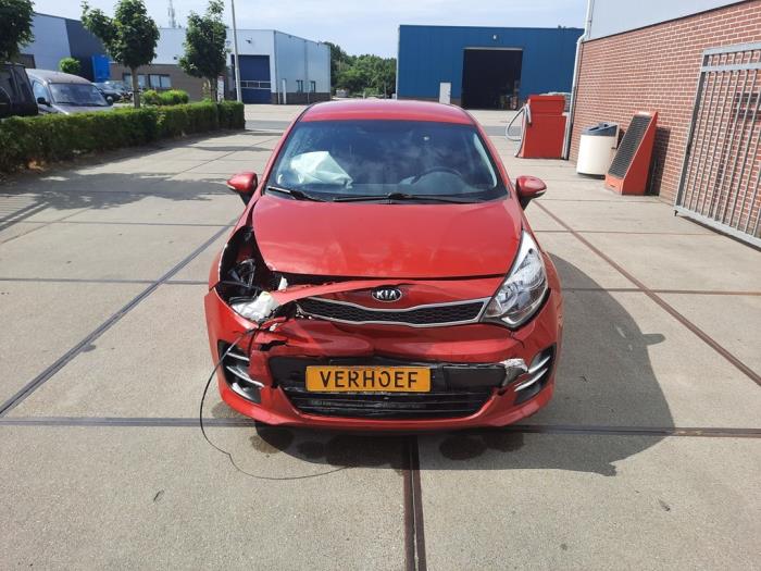 Kia Rio III 1.2 CVVT 16V Sloopvoertuig (2016, Rood)