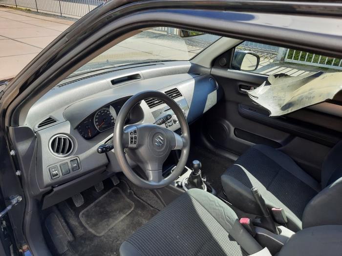 Suzuki Swift 1.3 VVT 16V Sloopvoertuig (2007, Zwart)