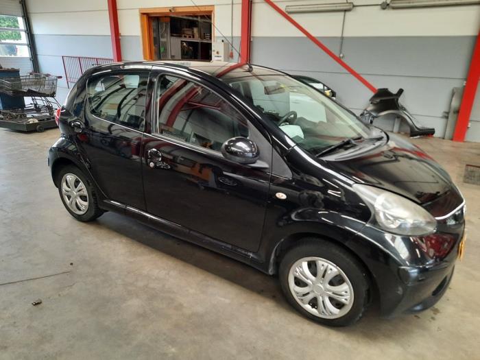 Toyota Aygo 1.0 12V VVT-i Sloopvoertuig (2007, Zwart)