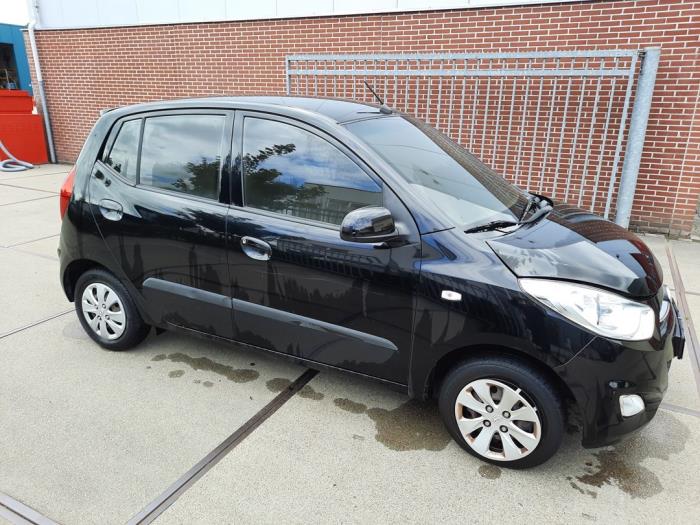 Hyundai i10 1.1i 12V Sloopvoertuig (2012, Zwart)