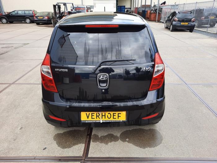 Hyundai i10 1.1i 12V Sloopvoertuig (2012, Zwart)
