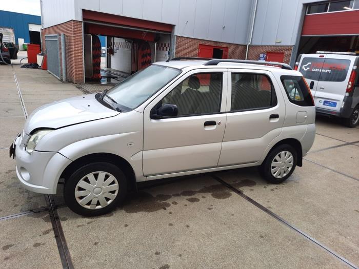 Suzuki New Ignis 1.5 16V Sloopvoertuig (2005, Grijs)