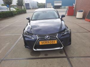 Lexus IS 300h 2.5 16V Sloopvoertuig (2018, Blauw)