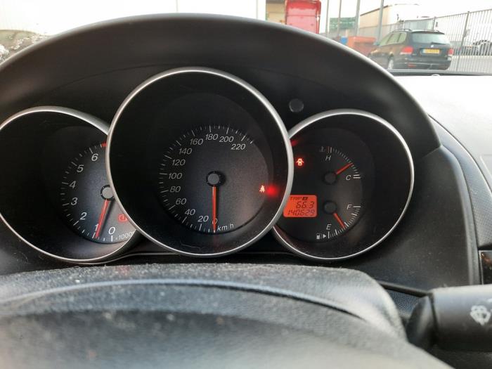 Mazda 3 Sport 1.6i 16V Sloopvoertuig (2006, Grijs)