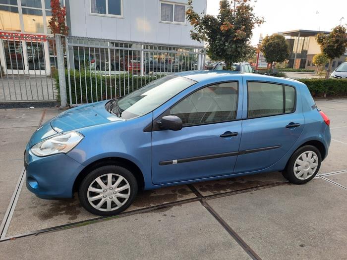 Renault Clio III 1.2 16V 75 Sloopvoertuig (2010, Blauw)