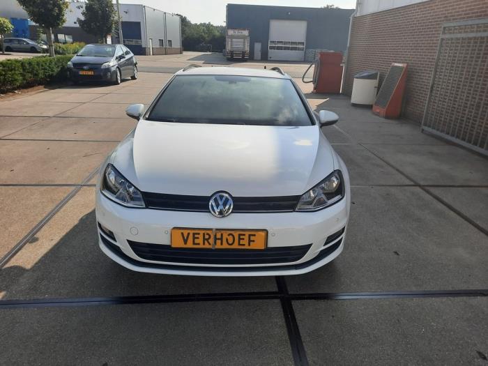 Volkswagen Golf Sloopvoertuig (2017, Wit)