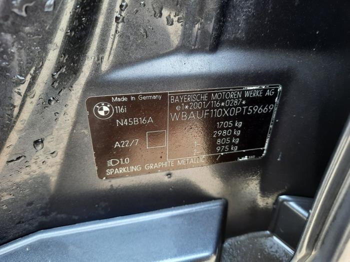 BMW 1 serie 116i 1.6 16V Sloopvoertuig (2005, Grijs)
