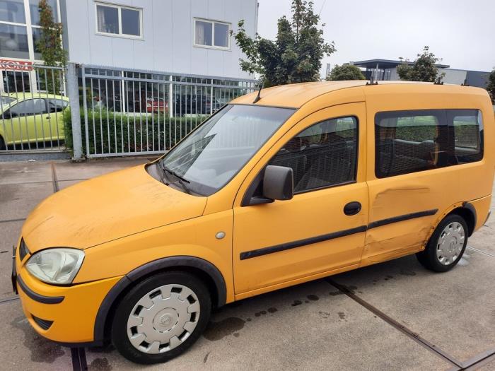 Opel Combo Tour 1.3 CDTI 16V Sloopvoertuig (2007, Geel)