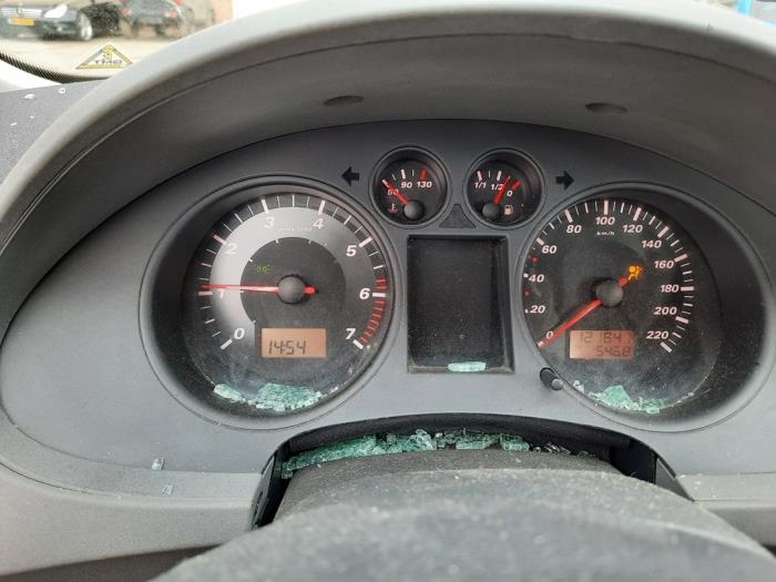 Seat Ibiza III 1.4 16V 75 Sloopvoertuig (2002, Blauw)