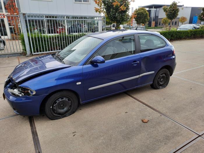 Seat Ibiza III 1.4 16V 75 Sloopvoertuig (2002, Blauw)