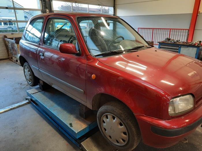Nissan Micra 1.3 LX,SLX 16V Sloopvoertuig (1996, Rood)