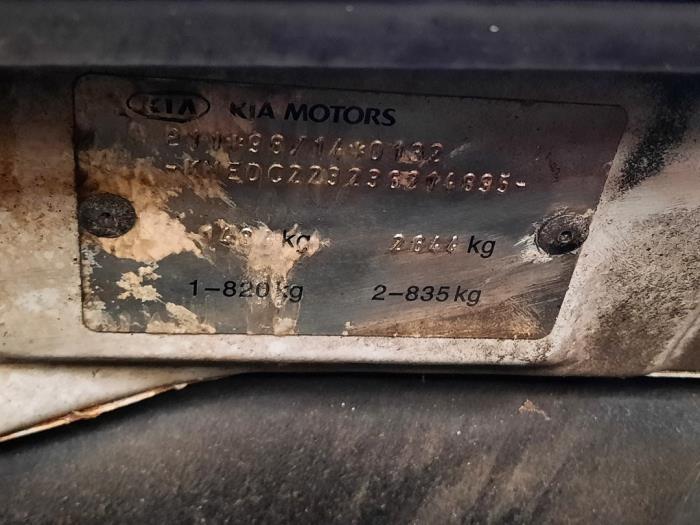 Kia Rio 1.5 16V Sloopvoertuig (2003, Grijs)