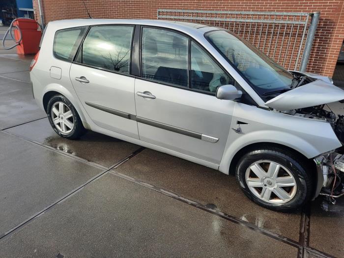 Renault Grand Scénic II 2.0 16V Sloopvoertuig (2006, Grijs)