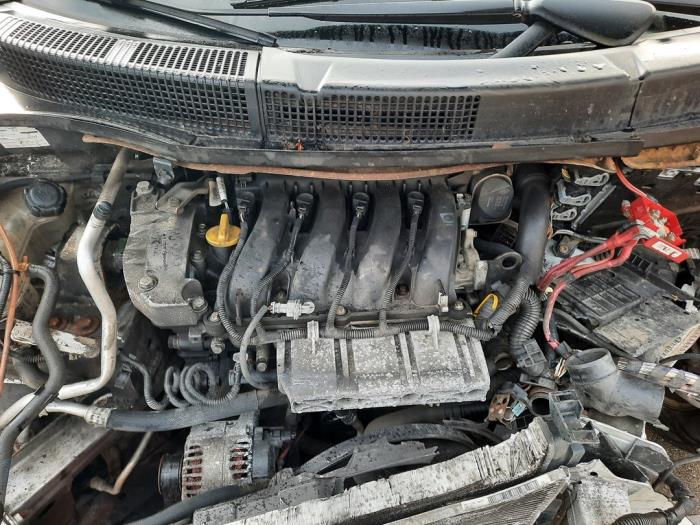 Renault Grand Scénic II 2.0 16V Sloopvoertuig (2006, Grijs)