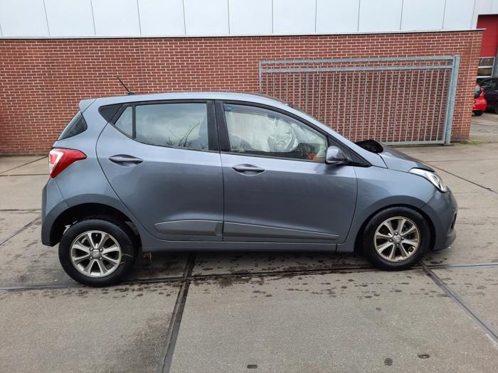 Hyundai i10 1.0 12V Sloopvoertuig (2014, Grijs)