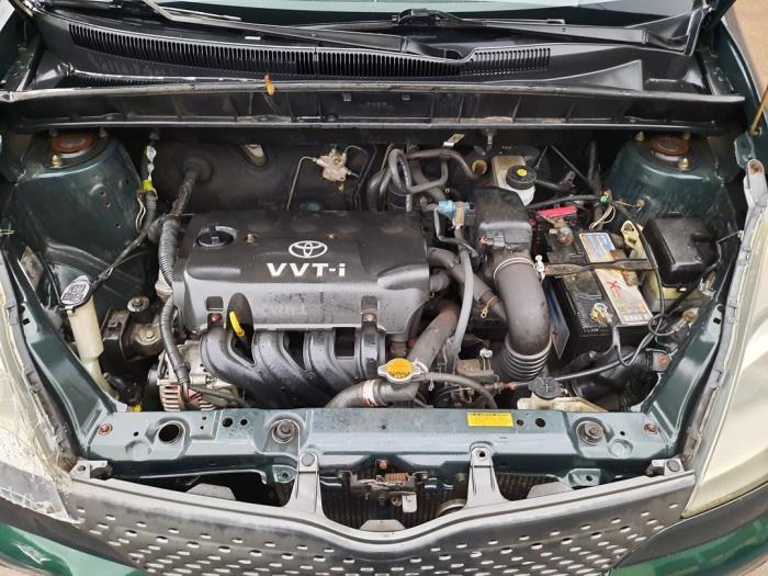Toyota Yaris Verso 1.3 16V Sloopvoertuig (2000, Groen)
