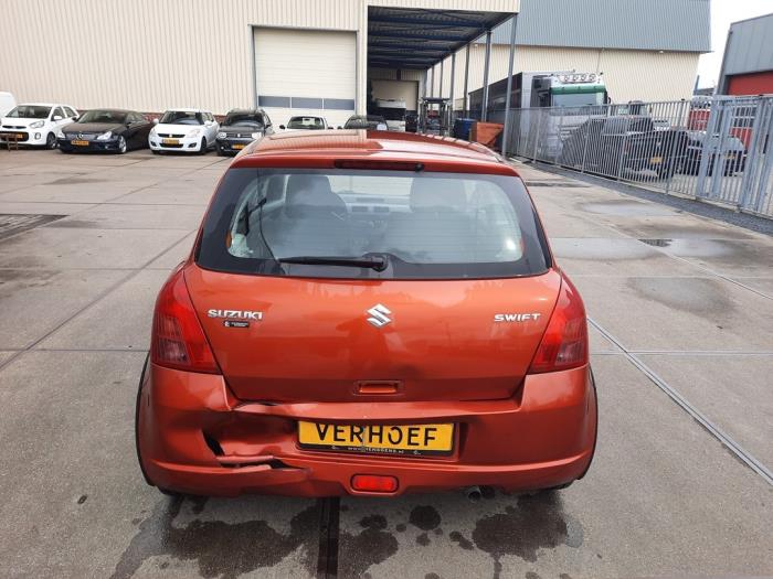 Suzuki Swift 1.3 VVT 16V Sloopvoertuig (2007, Oranje)