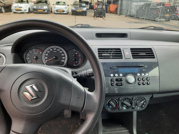 Suzuki Swift 1.3 VVT 16V Sloopvoertuig (2007, Oranje)