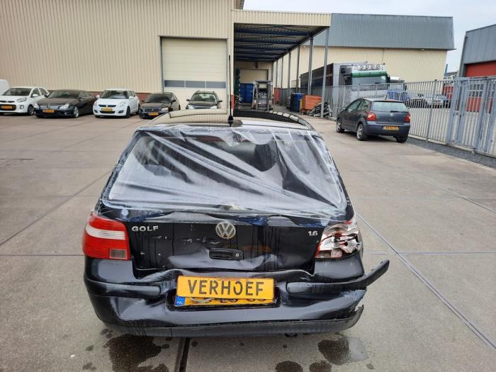 Volkswagen Golf IV 1.6 16V Sloopvoertuig (2003, Zwart)