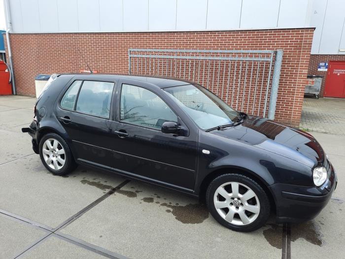 Volkswagen Golf IV 1.6 16V Sloopvoertuig (2003, Zwart)