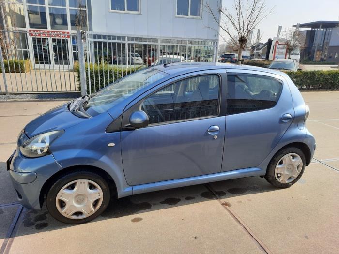 Toyota Aygo 1.0 12V VVT-i Sloopvoertuig (2009, Blauw)