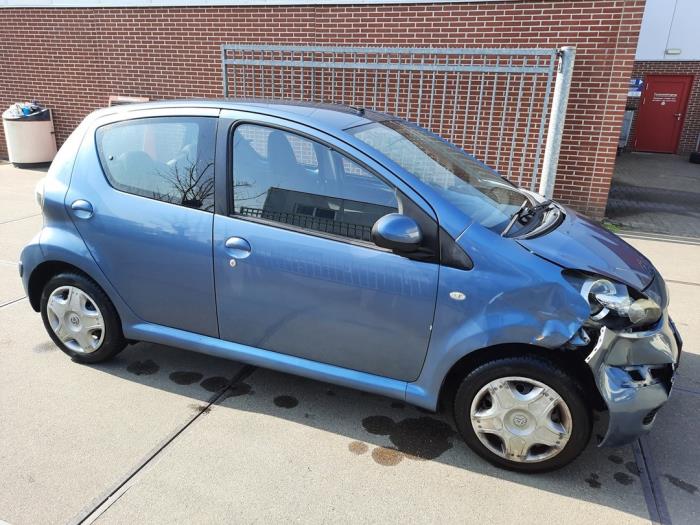 Toyota Aygo 1.0 12V VVT-i Sloopvoertuig (2009, Blauw)
