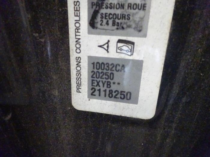 Citroen C2 1.4 Sloopvoertuig (2004, Zwart)
