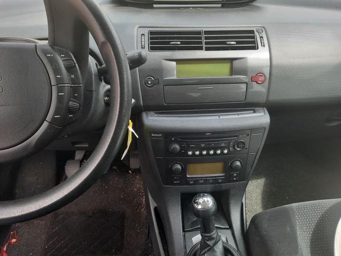 Citroen C4 Berline 1.6 16V VTi 120 Sloopvoertuig (2009, Grijs)