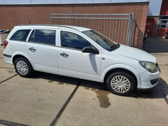 Opel Astra H SW 1.6 16V Twinport Sloopvoertuig (2006, Wit)