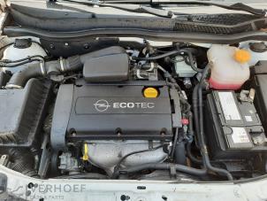 Opel Astra H SW 1.6 16V Twinport Sloopvoertuig (2006, Wit)