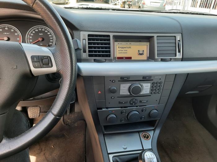 Opel Vectra C Caravan 1.8 16V Sloopvoertuig (2005, Zwart)