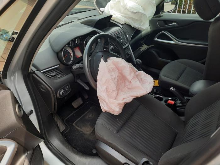 Opel Zafira Tourer 1.4 Turbo 16V Ecotec Sloopvoertuig (2014, Grijs)