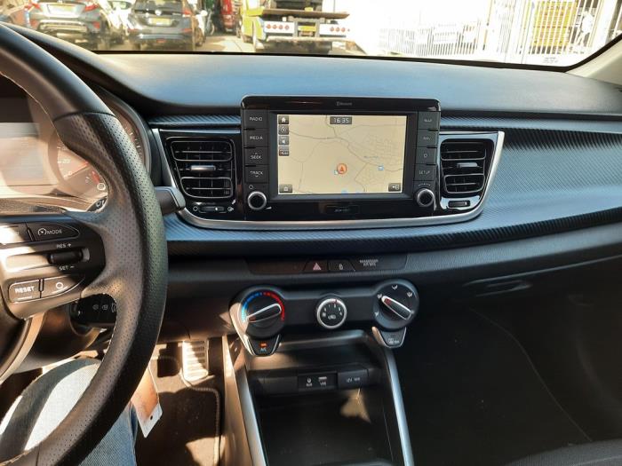 Kia Rio IV 1.0i T-GDi 100 12V Sloopvoertuig (2020, Grijs)